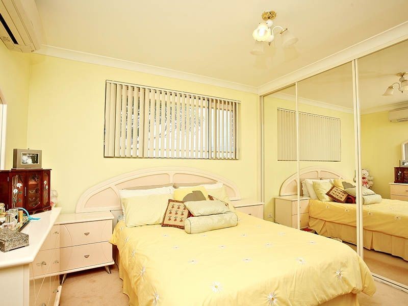 129 Moorefields Road, Roselands NSW 2196