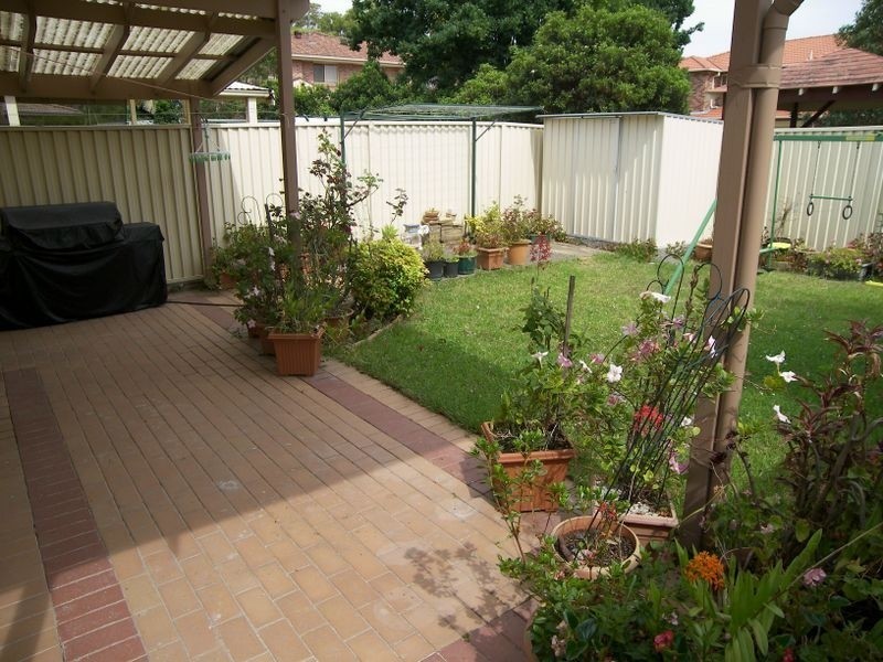 129 Moorefields Road, Roselands NSW 2196