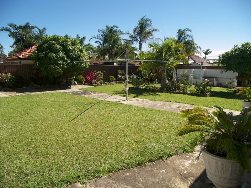 276 Stoney Creek Road, Kingsgrove NSW 2208