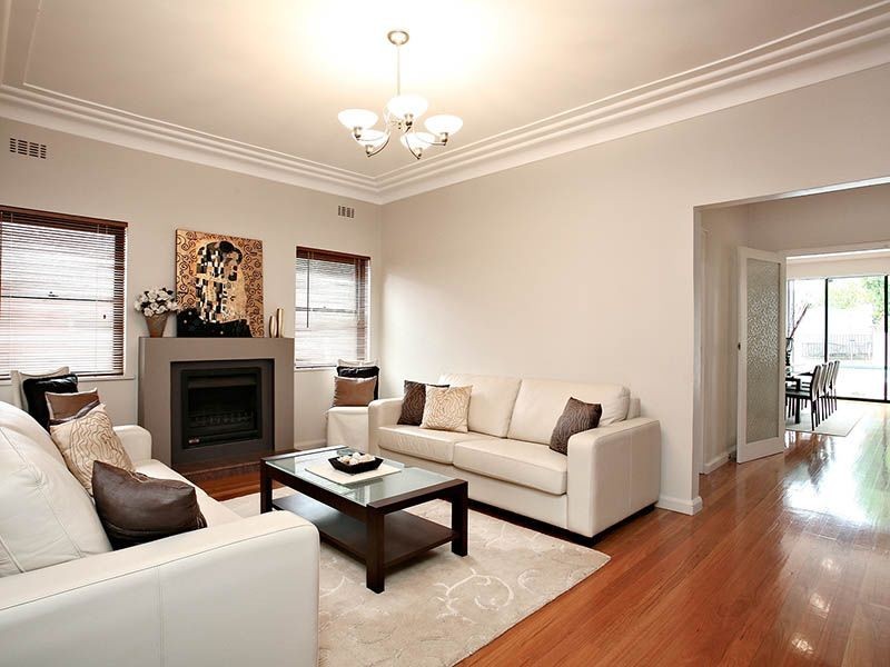 12 Monaro Avenue, Kingsgrove NSW 2208