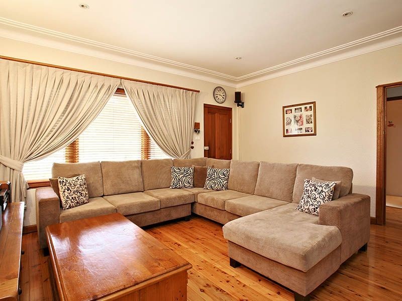 2 Julie Avenue, Clemton Park NSW 2206