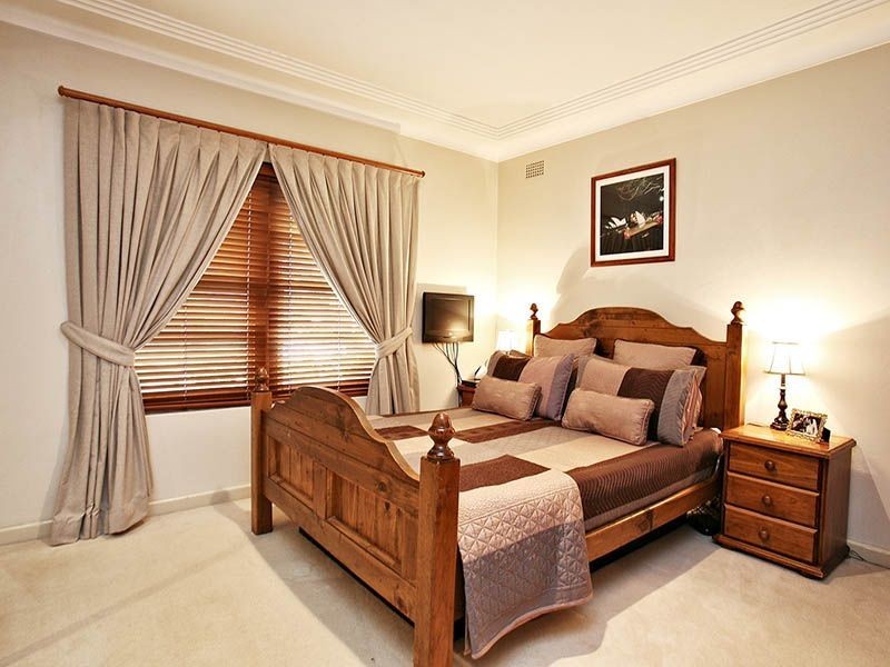 2 Julie Avenue, Clemton Park NSW 2206