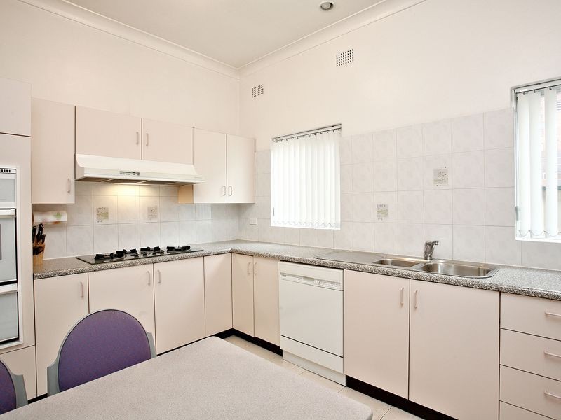 24 Ponyara Road, Beverly Hills NSW 2209