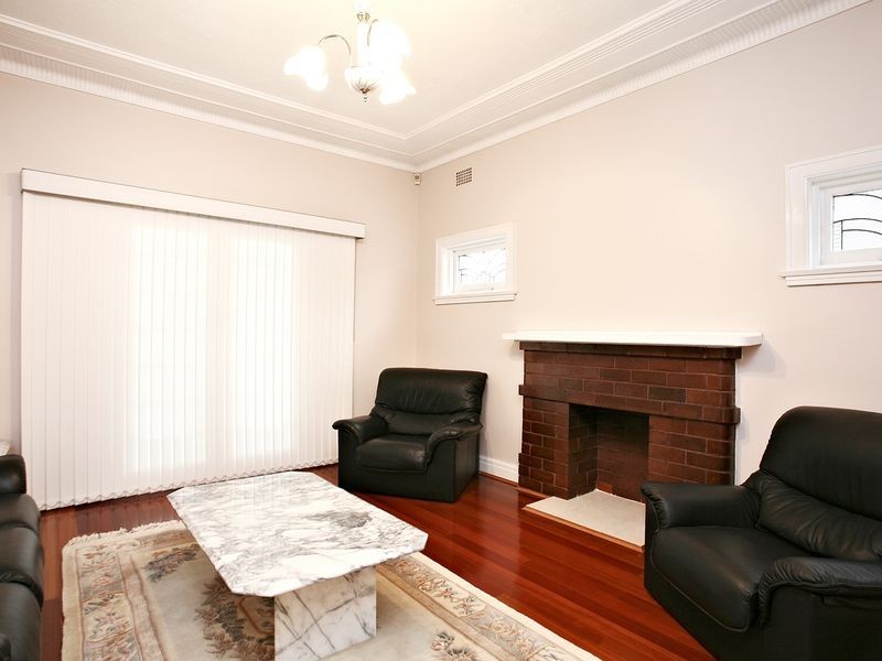 24 Ponyara Road, Beverly Hills NSW 2209