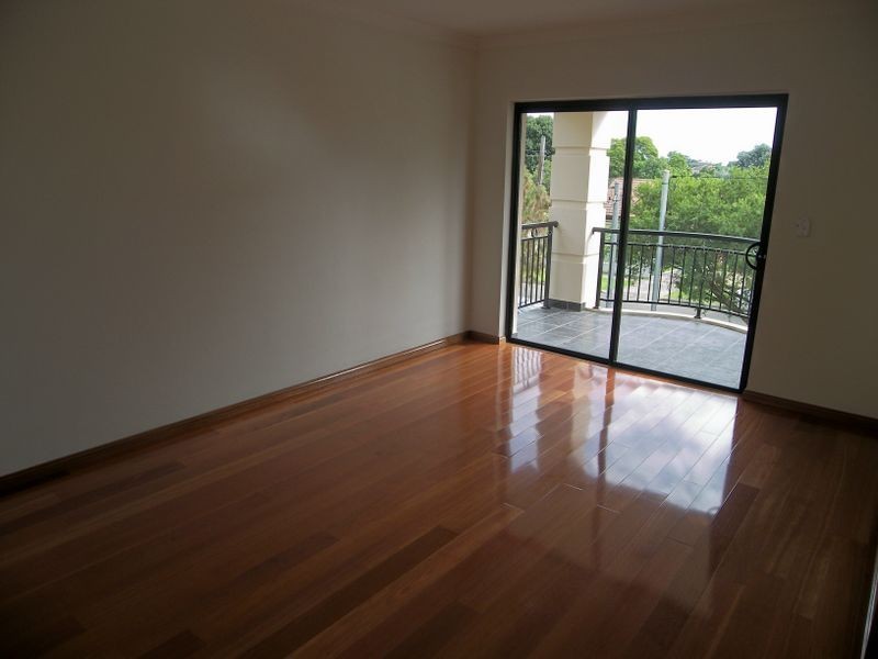 6a Forsyth Street, Kingsgrove NSW 2208