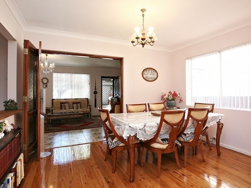 4 Farrell Road, Kingsgrove NSW 2208