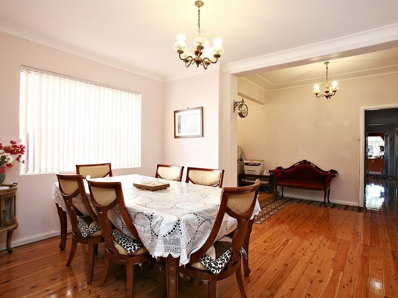 4 Farrell Road, Kingsgrove NSW 2208