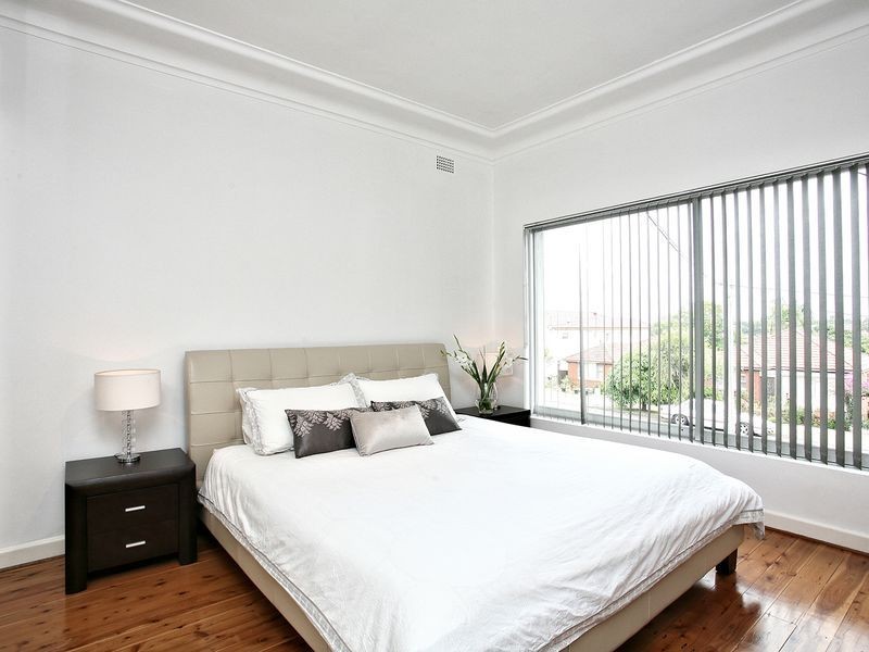 12 Lees Road, Kingsgrove NSW 2208