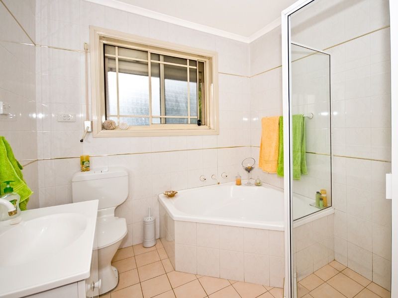 2/24 Nicoll Street, Roselands NSW 2196