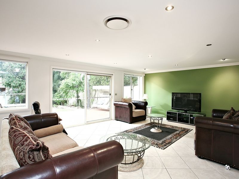 24 Mount Avenue, Roselands NSW 2196