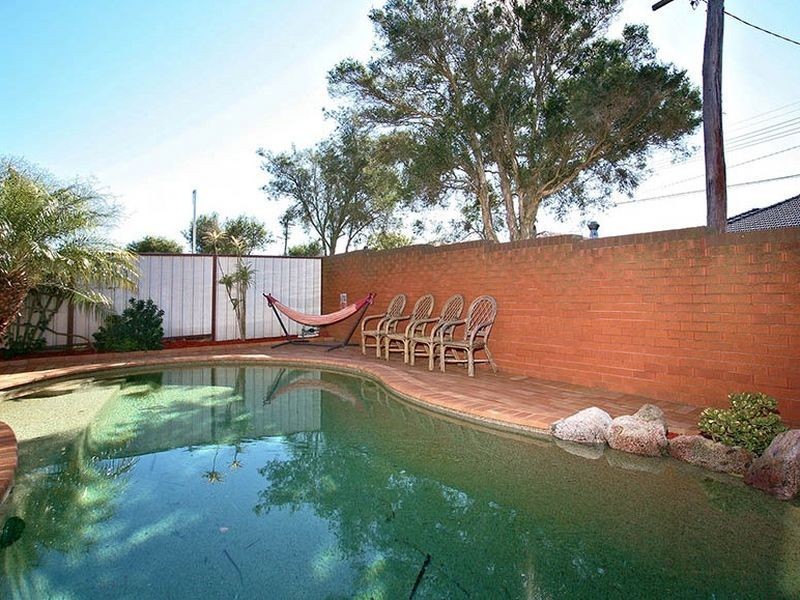 19 Bykool Avenue, Kingsgrove NSW 2208