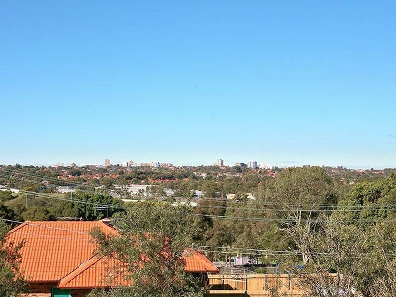 19 Bykool Avenue, Kingsgrove NSW 2208