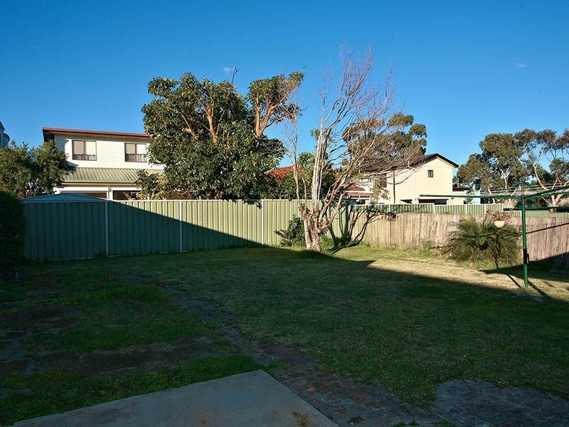 18 Bykool Avenue, Kingsgrove NSW 2208