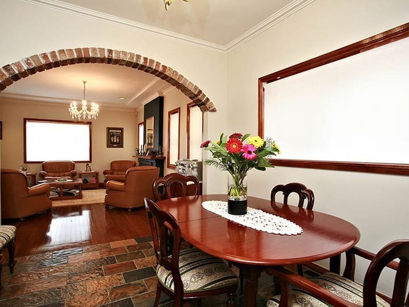 33 Caloola Crescent, Beverly Hills NSW 2209