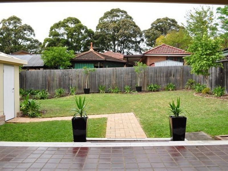 37 Vivienne Street, Kingsgrove NSW 2208