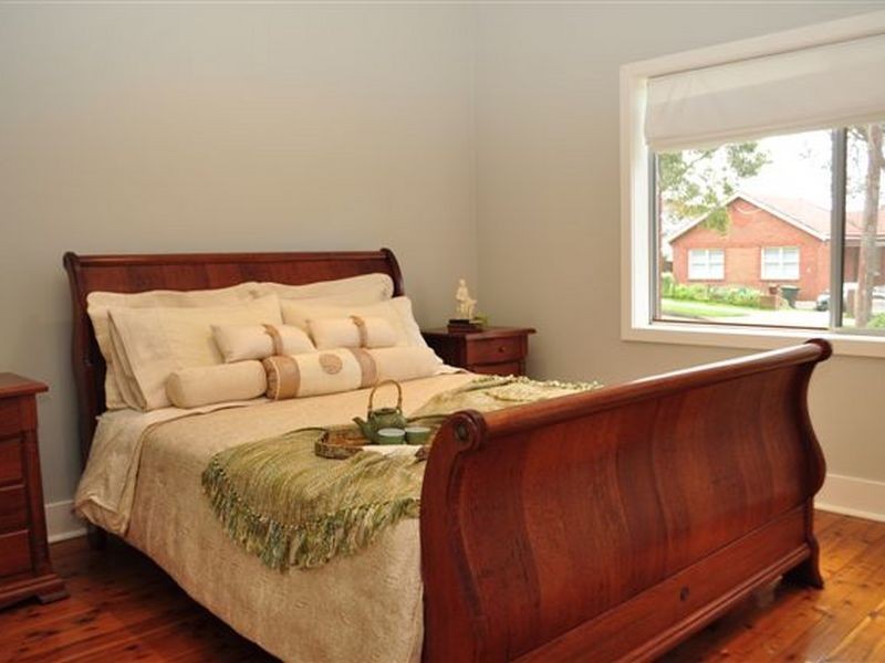 37 Vivienne Street, Kingsgrove NSW 2208