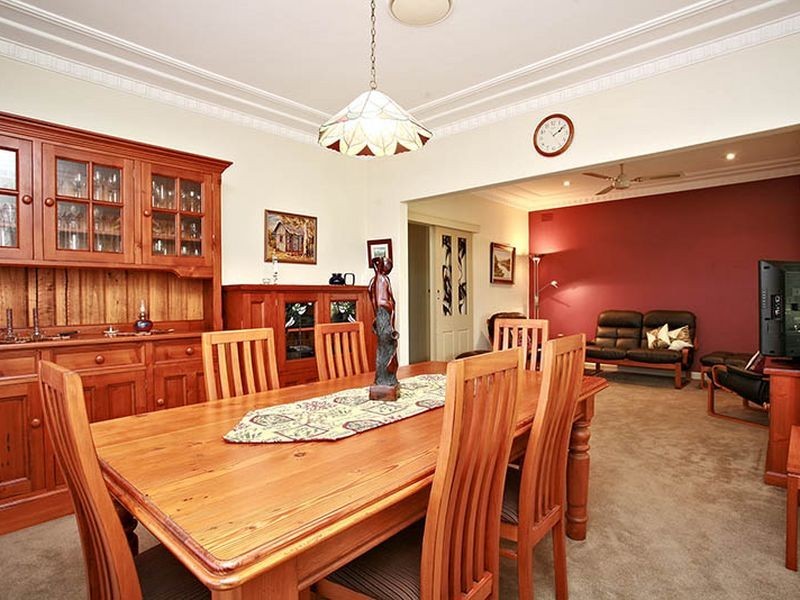 4 Rodgers Avenue, Kingsgrove NSW 2208