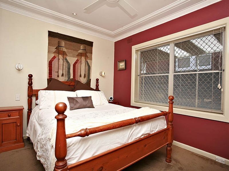 4 Rodgers Avenue, Kingsgrove NSW 2208