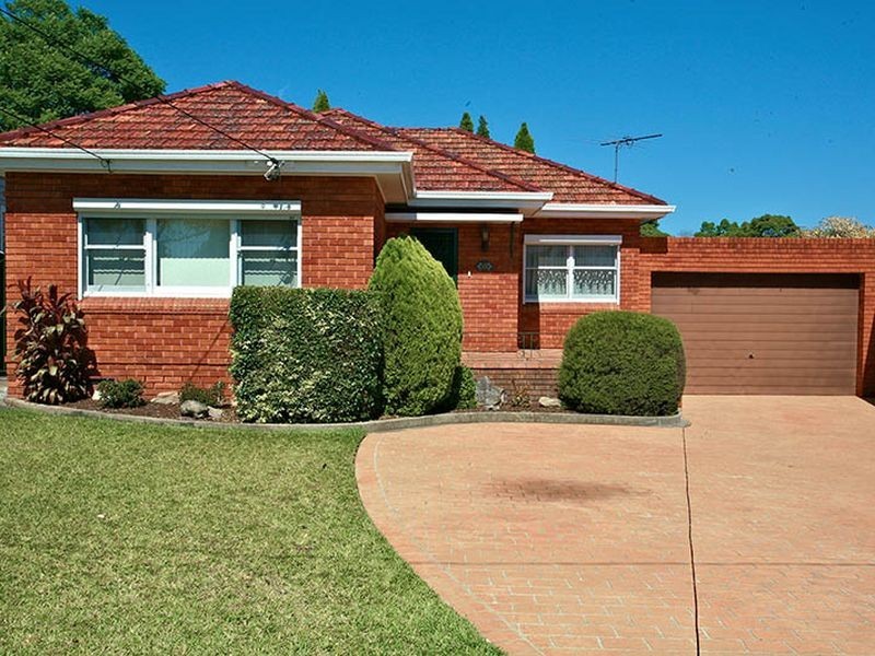 18 Cooloongatta Road, Beverly Hills NSW 2209