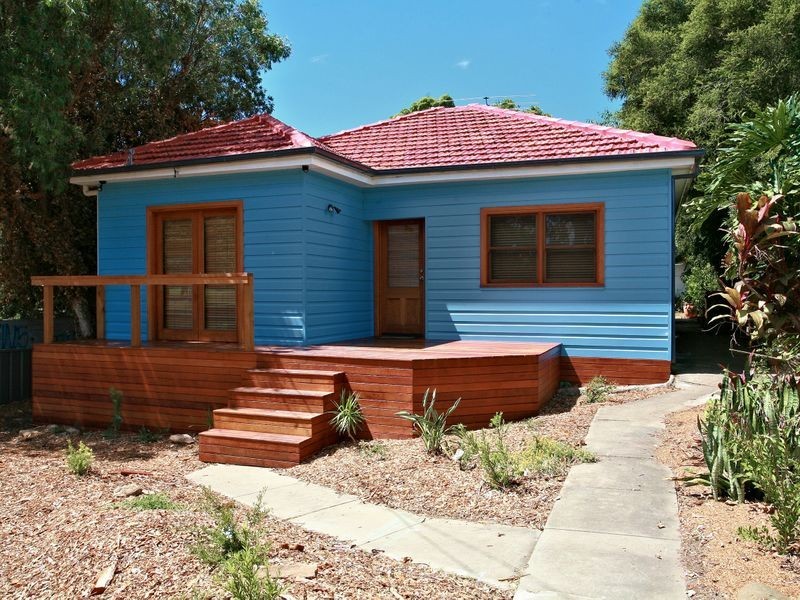 10 Nairn Street, Kingsgrove NSW 2208