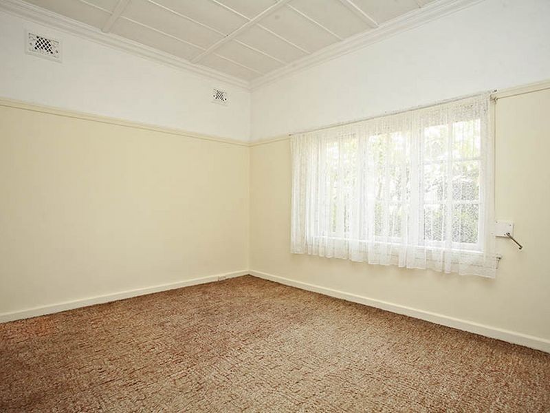 2 Roy Street, Kingsgrove NSW 2208