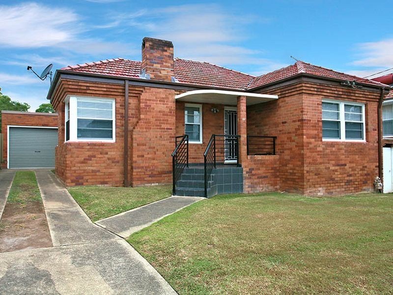 37 Ashby Street, Kingsgrove NSW 2208