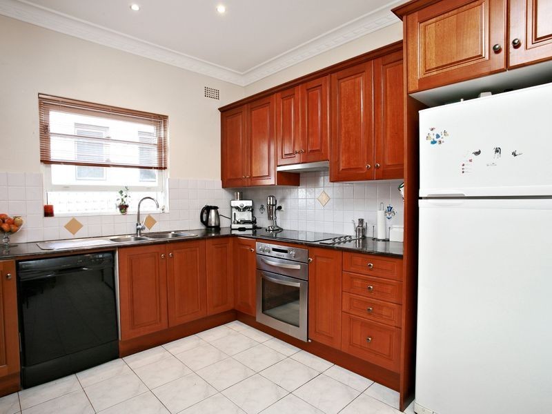 16 Bennett Street, Kingsgrove NSW 2208