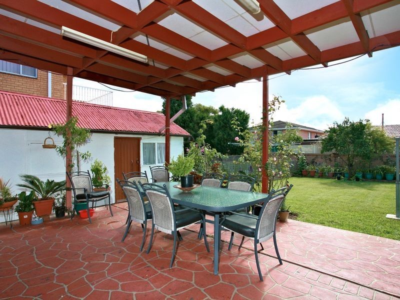 16 Bennett Street, Kingsgrove NSW 2208