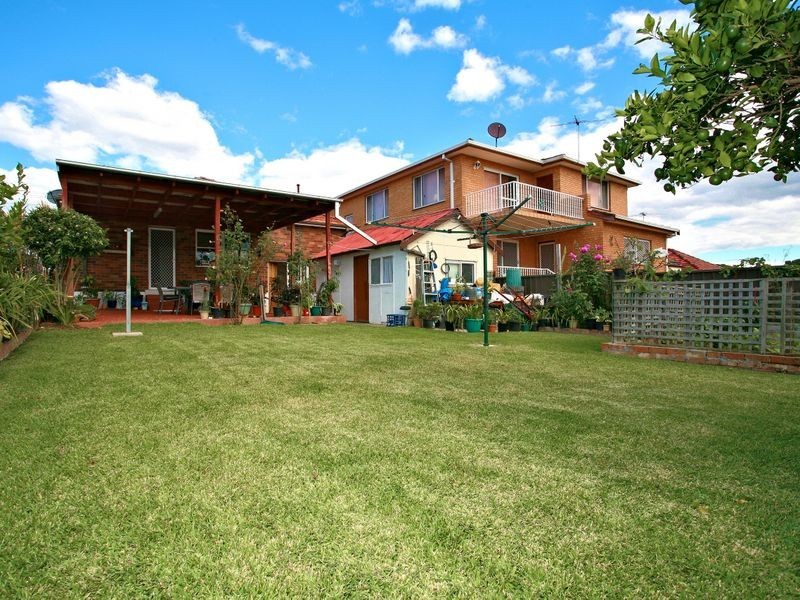 16 Bennett Street, Kingsgrove NSW 2208