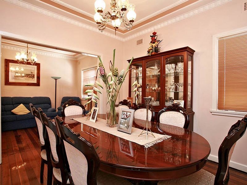 16 Bennett Street, Kingsgrove NSW 2208