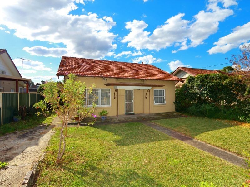 9 Forsyth Street, Belmore NSW 2192