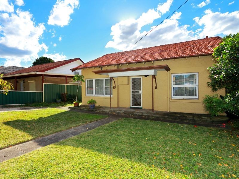 9 Forsyth Street, Belmore NSW 2192