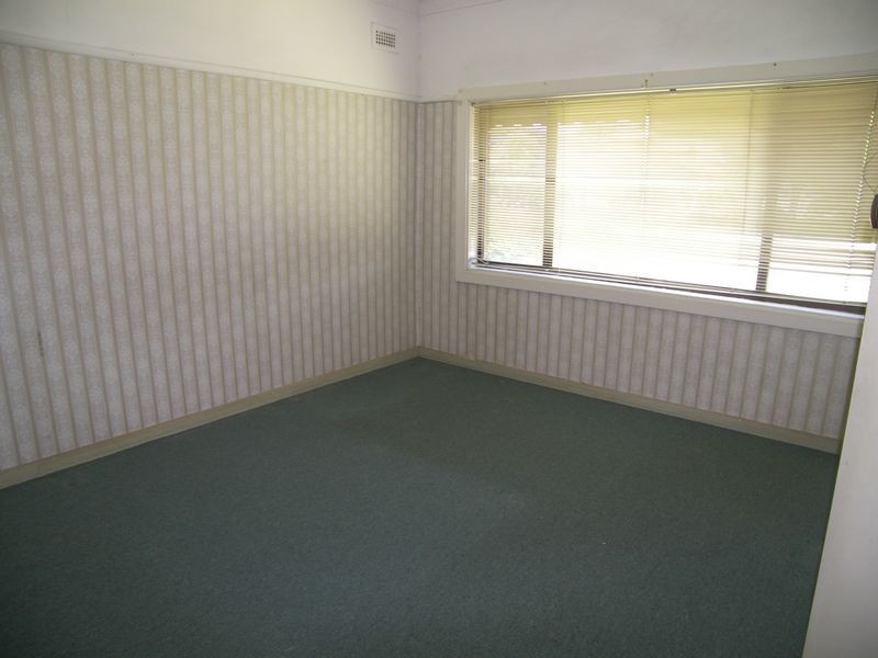 18 Rosebank Avenue, Kingsgrove NSW 2208