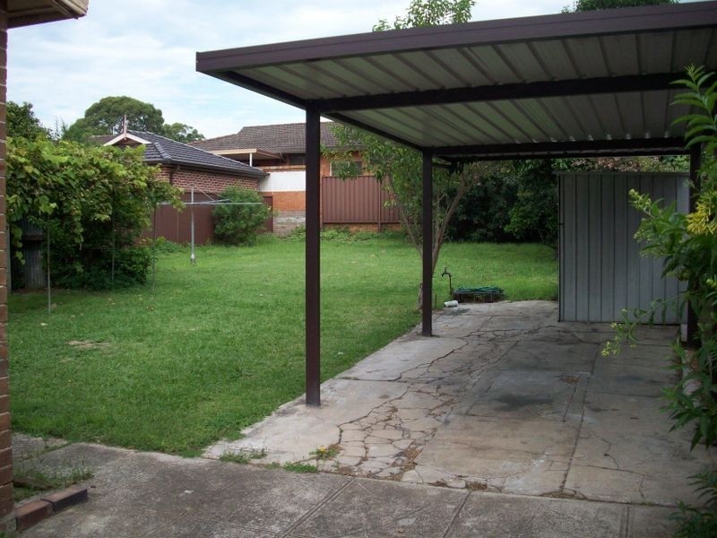 Kingsgrove NSW 2208