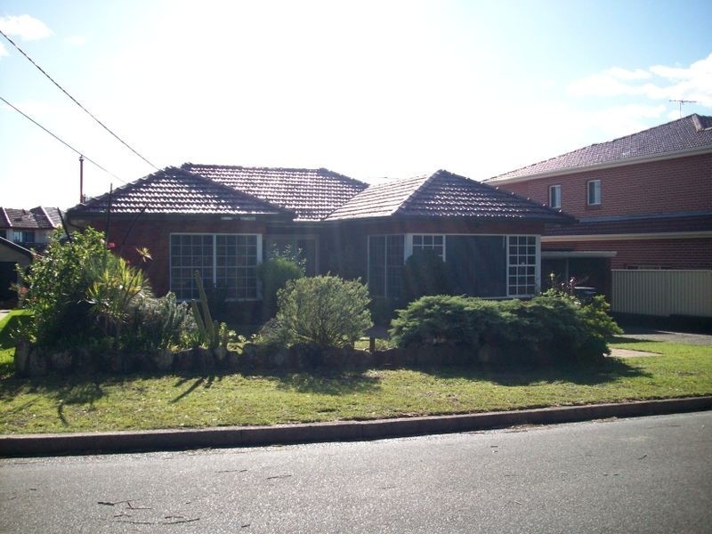 Kingsgrove NSW 2208
