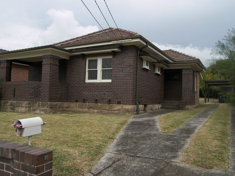 2 Banner Road, Kingsgrove NSW 2208