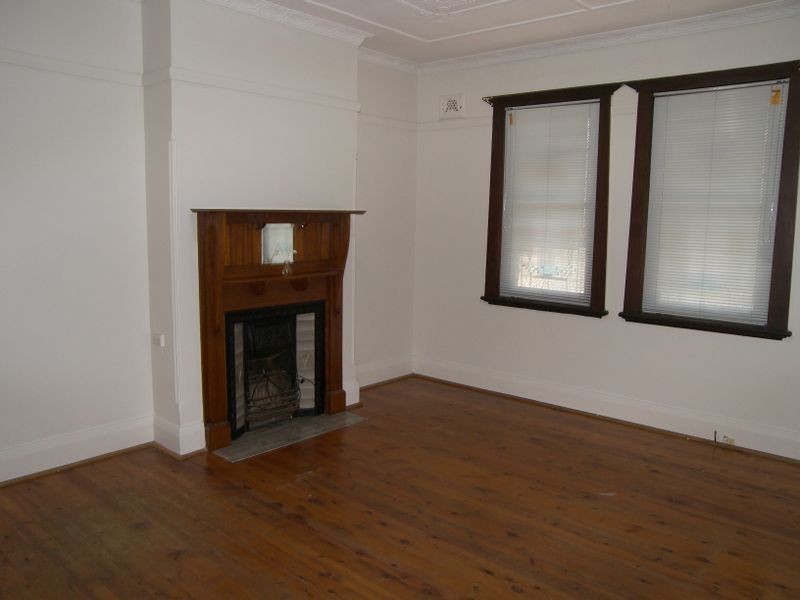 31 St Albans Road, Kingsgrove NSW 2208