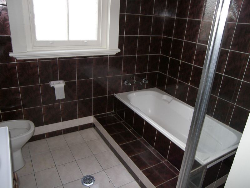 31 St Albans Road, Kingsgrove NSW 2208