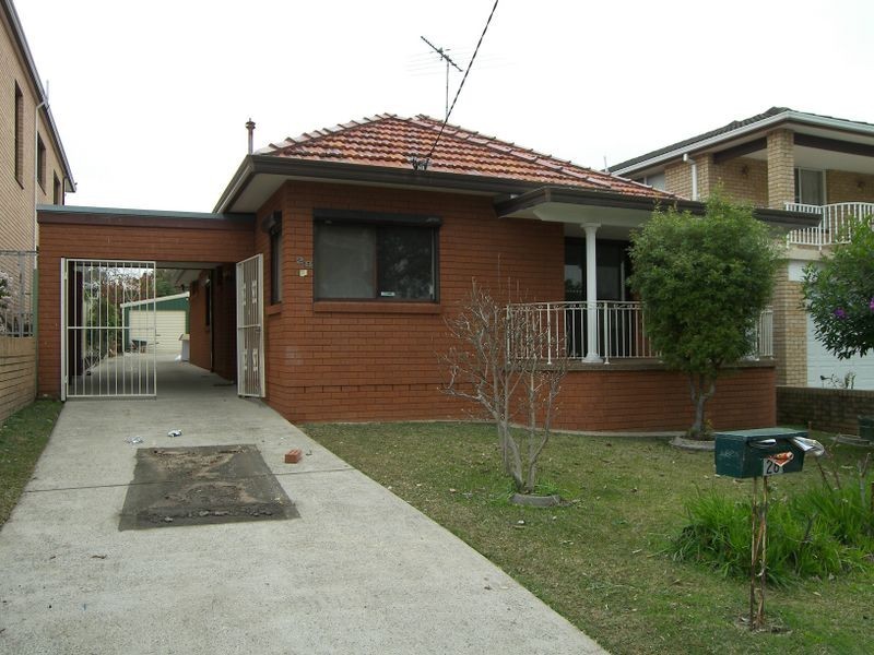 28 Dunkirk Avenue, Kingsgrove NSW 2208
