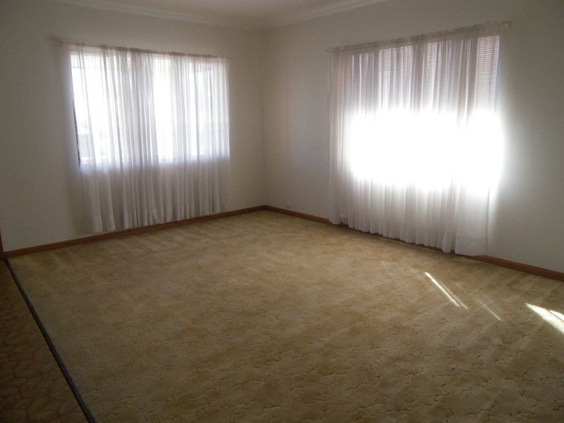 23 Dunkirk Avenue, Kingsgrove NSW 2208