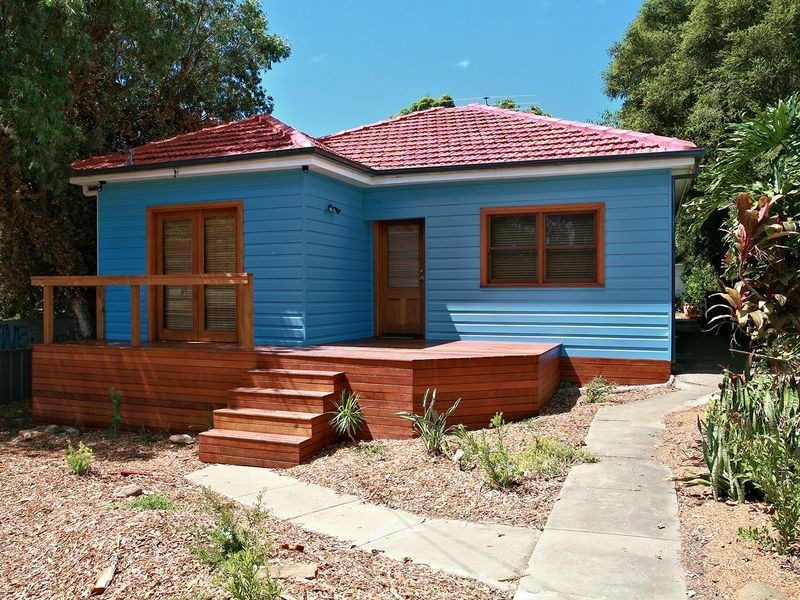 10 Nairn Street, Kingsgrove NSW 2208