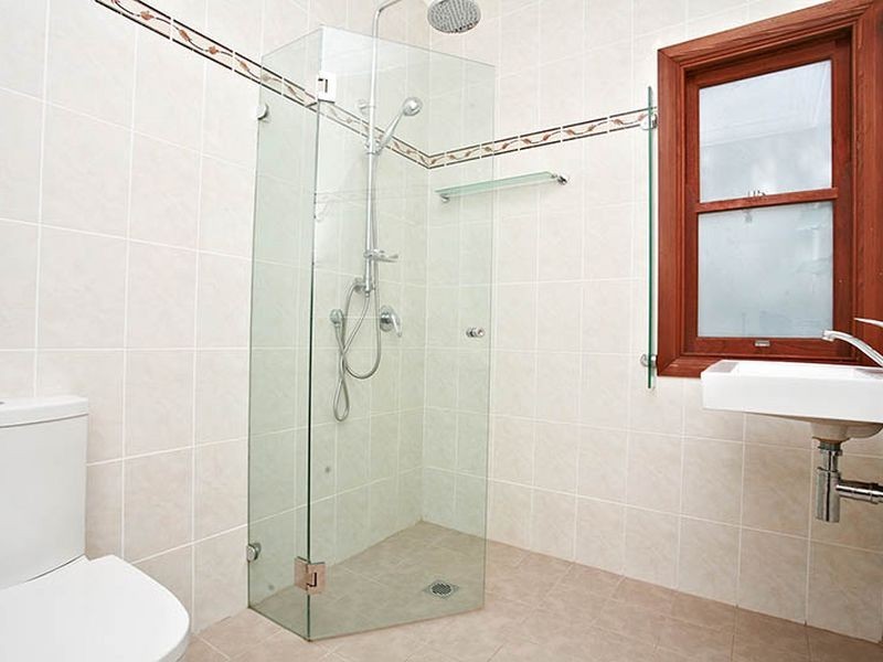 10 Nairn Street, Kingsgrove NSW 2208