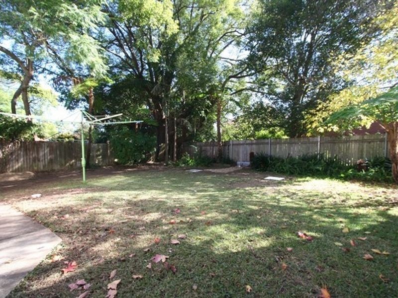 18 Elizabeth Street, Kingsgrove NSW 2208