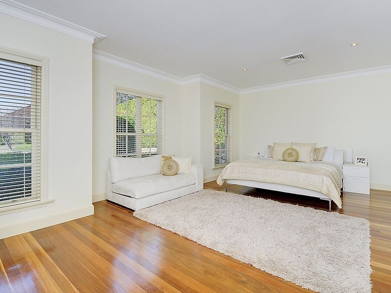 36 Gray Spence Cres, West Pennant Hills NSW 2125