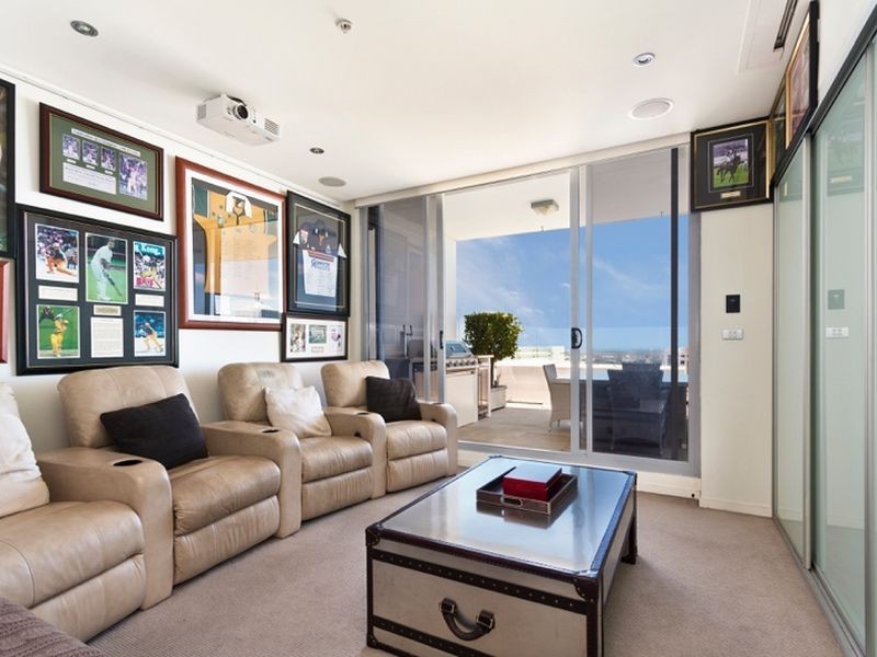 2 Cunningham St, Sydney NSW 2000