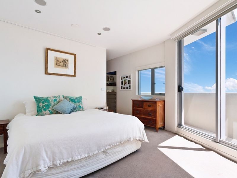 2 Cunningham St, Sydney NSW 2000