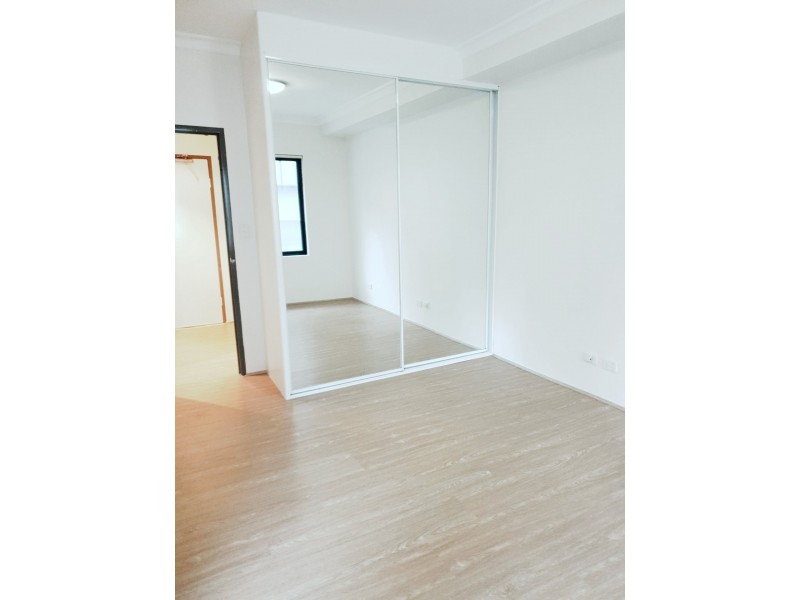 424 Elizabeth St, Surry Hills NSW 2010