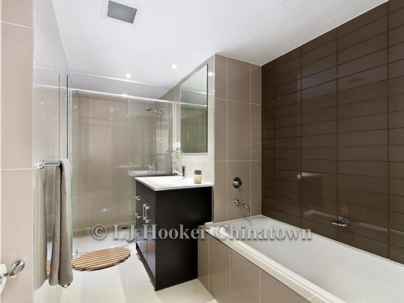 52-76 Rowe St, Eastwood NSW 2122