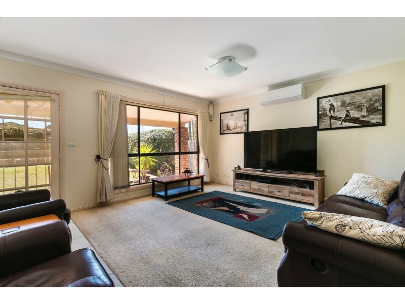 3 Giles St, Chifley NSW 2036