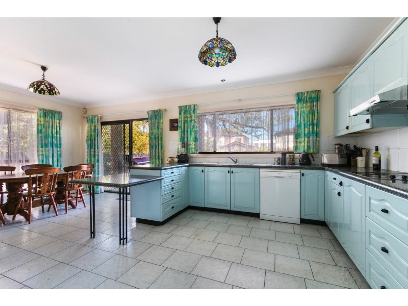 3 Giles St, Chifley NSW 2036